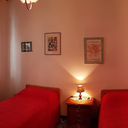 B&B In Centro San Benedetto del Tronto Buitenkant foto