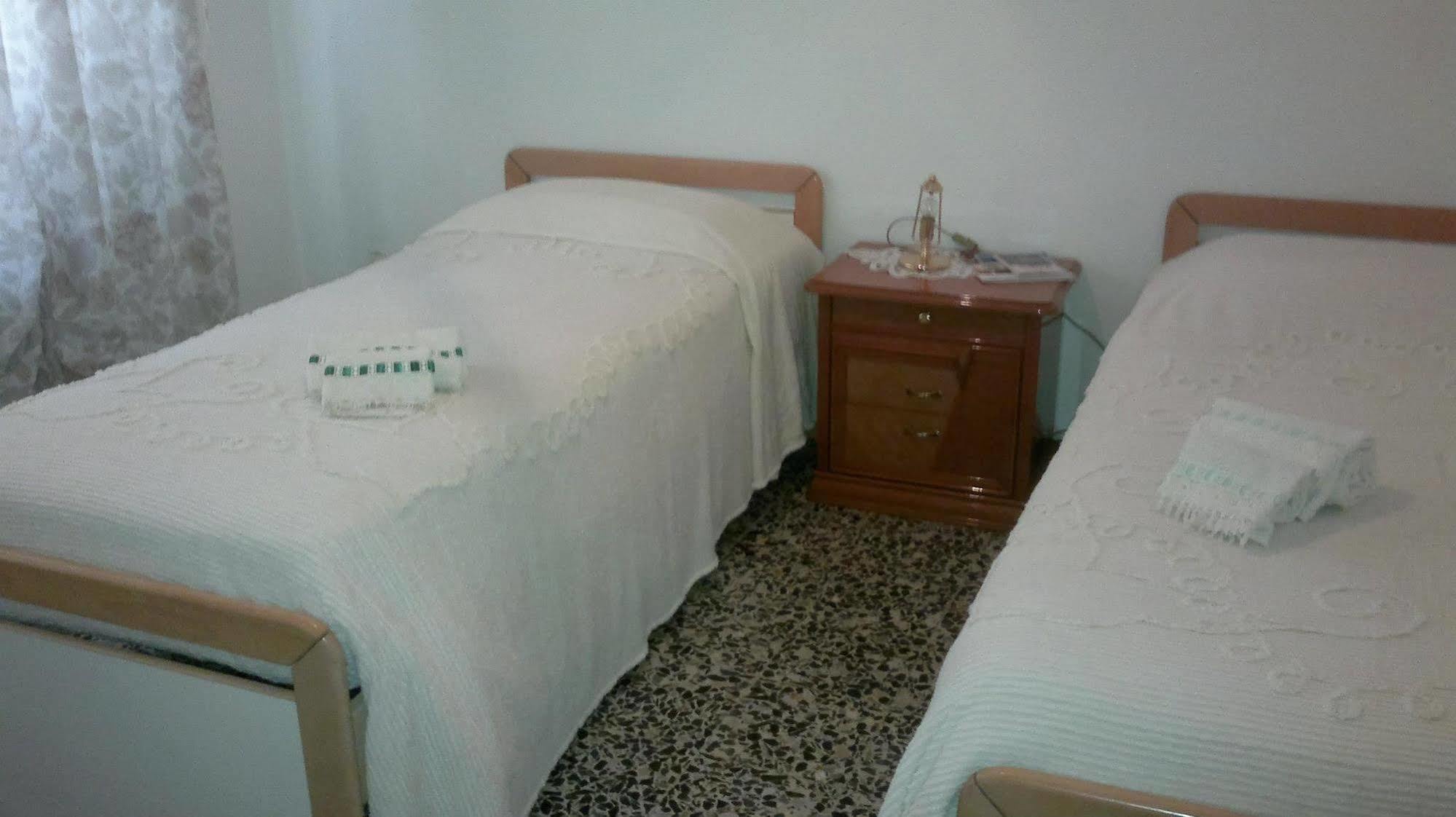 B&B In Centro San Benedetto del Tronto Buitenkant foto